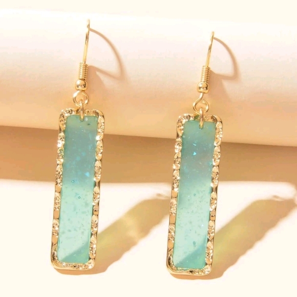 Aqua and golden earrings - Picture 2 of 4
